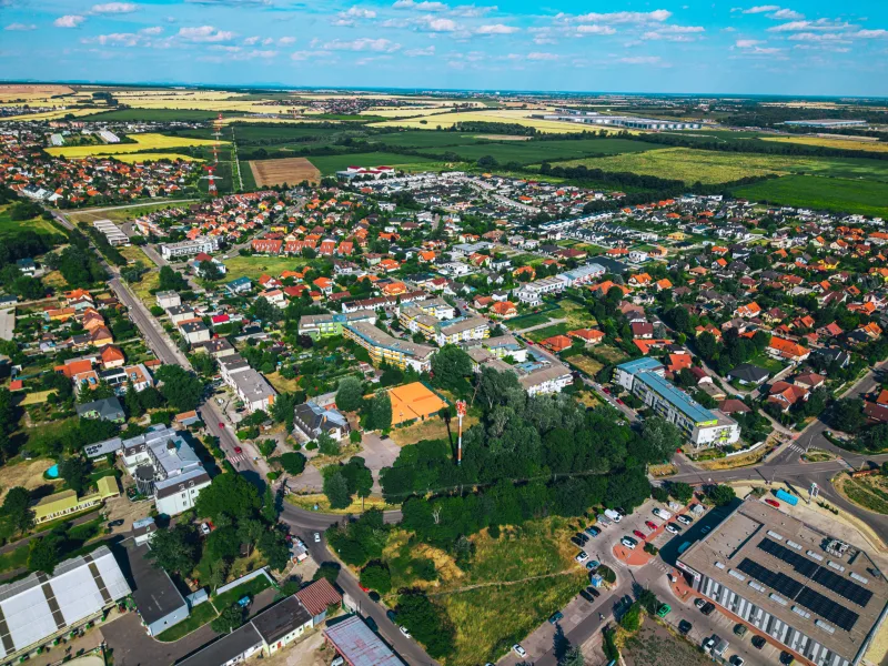 Lukratívny stavebný pozemok s vypracovaným projektom polyfunkcie