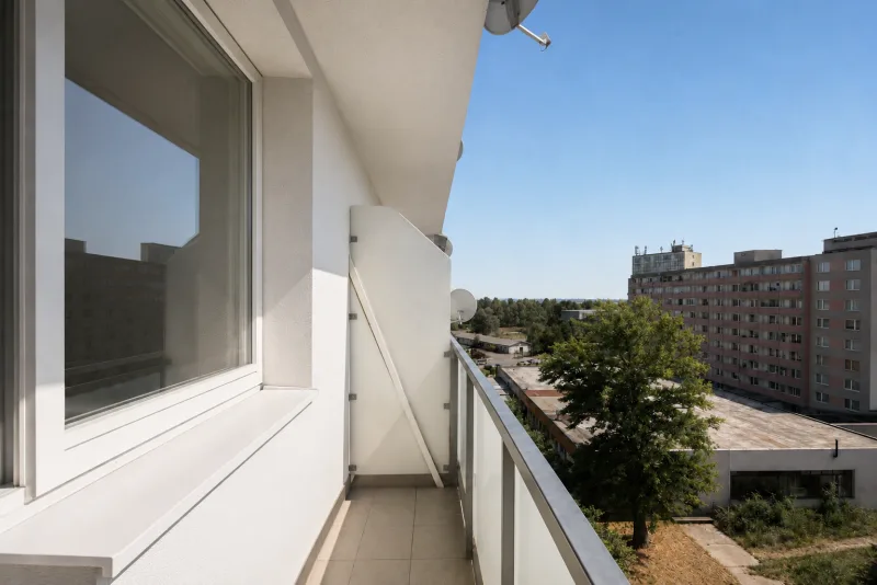 Štýlová garsónka po kompletnej rekonštrukcii, ideálna na bývanie aj investíciu.