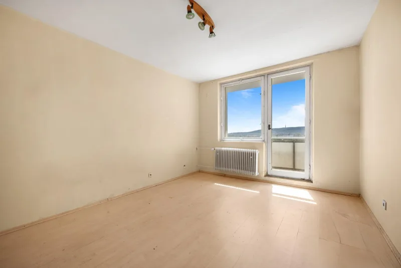 Štýlová garsónka po kompletnej rekonštrukcii. Ideálna na bývanie aj investíciu.